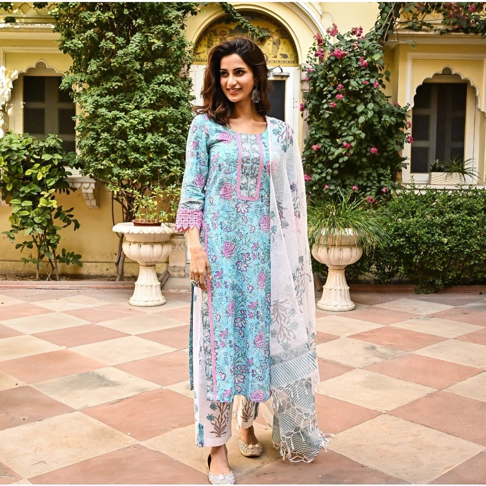 Women's Casual 3/4th Sleeve Floral Print Cotton Kurti Set (Skyblue)