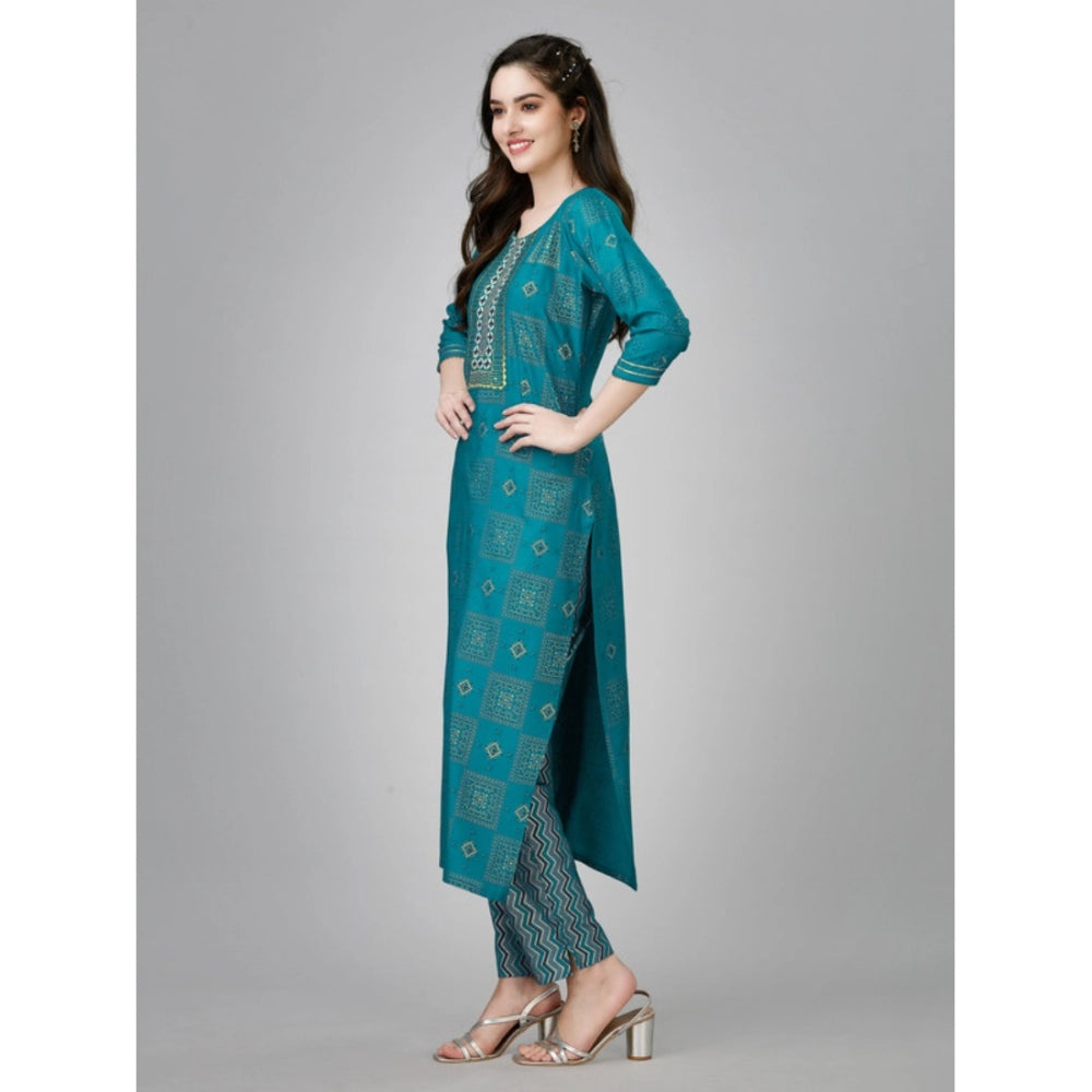 Women's Casual 3-4 th Sleeve Embroidery Rayon Kurti Pant Set (Green)