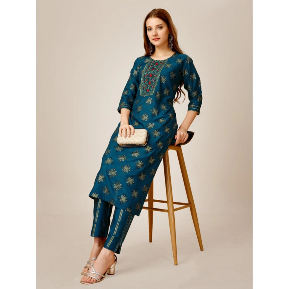 Women's Casual 3-4 th Sleeve Embroidery Rayon Kurti Pant Set (Blue)